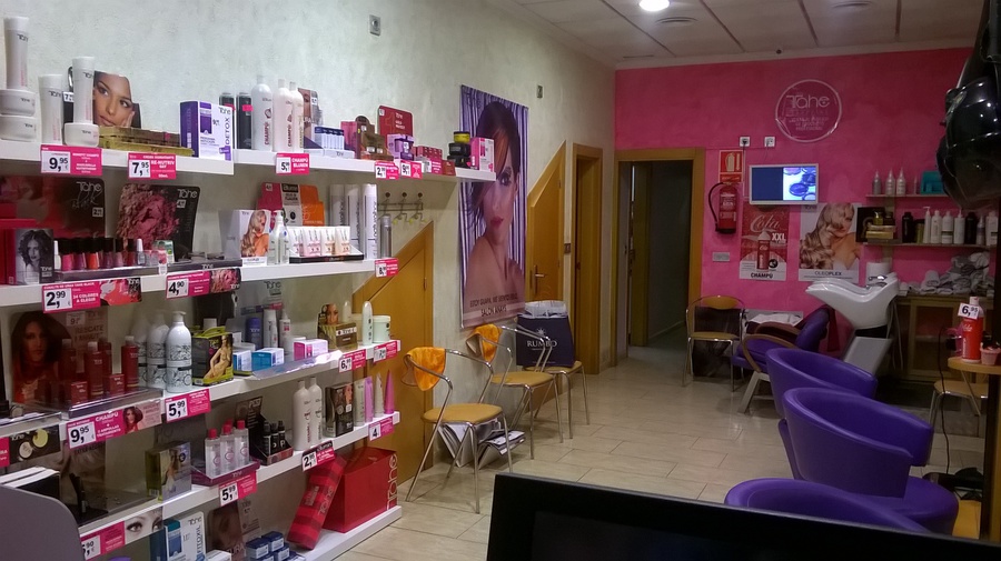 Desempleados compartir aterrizaje Tienda de peluqueria Tahe shopping en Cartagena, Los Belones